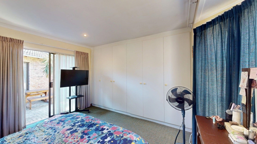 3 Bedroom Property for Sale in Summerstrand Eastern Cape